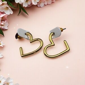 Kate Spade Scrunched Scallops Gold-Tone Heart Shape Earrings Brand New